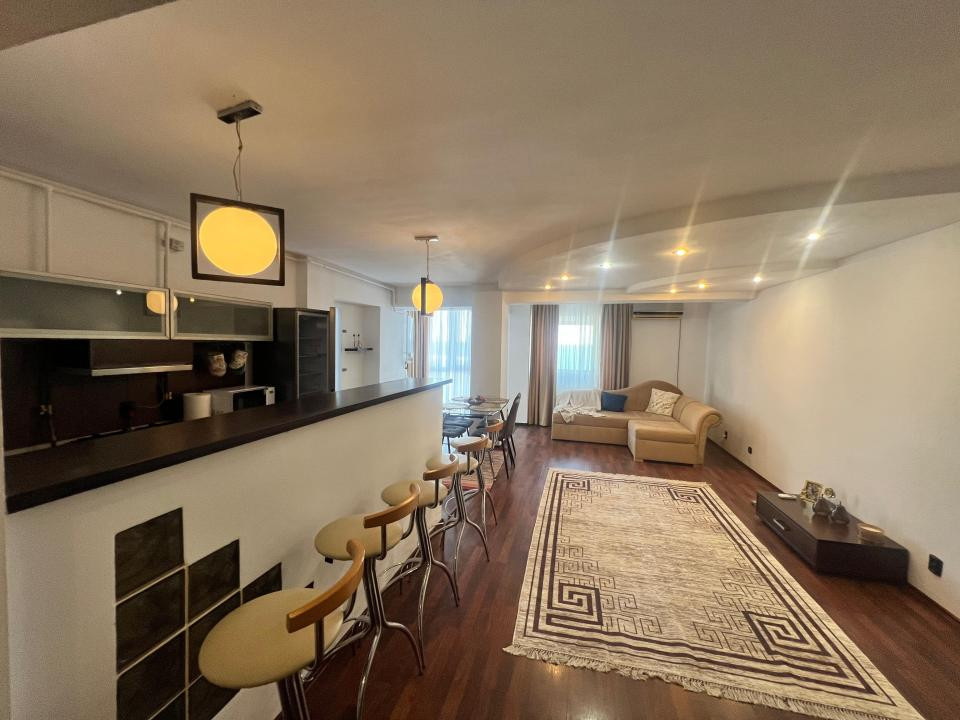 Faleza Nord apartament 3 camere loc parcare termen lung