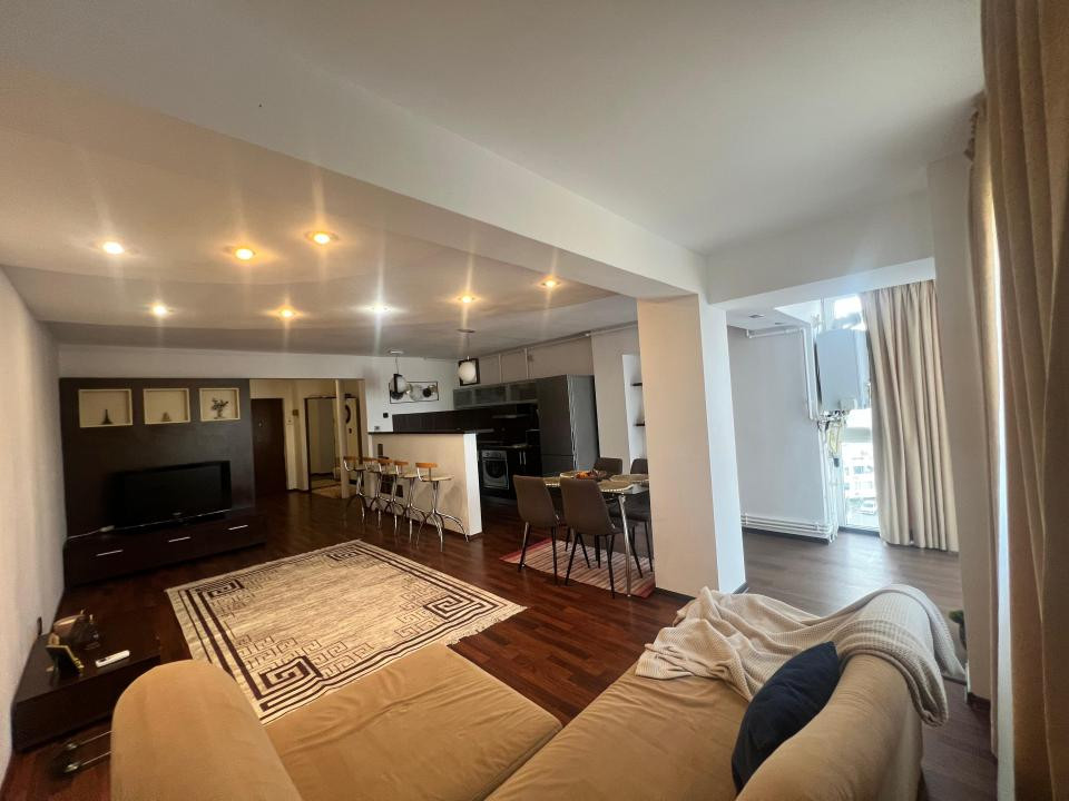 Faleza Nord apartament 3 camere loc parcare termen lung
