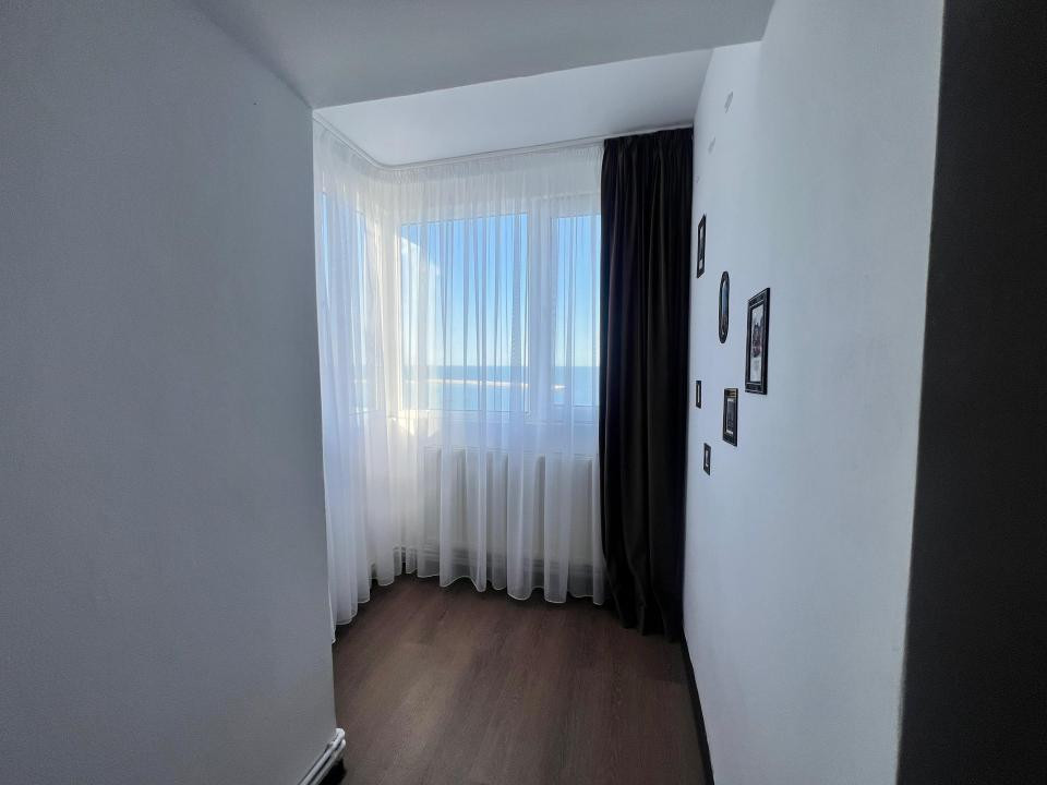 Faleza Nord apartament 3 camere loc parcare termen lung