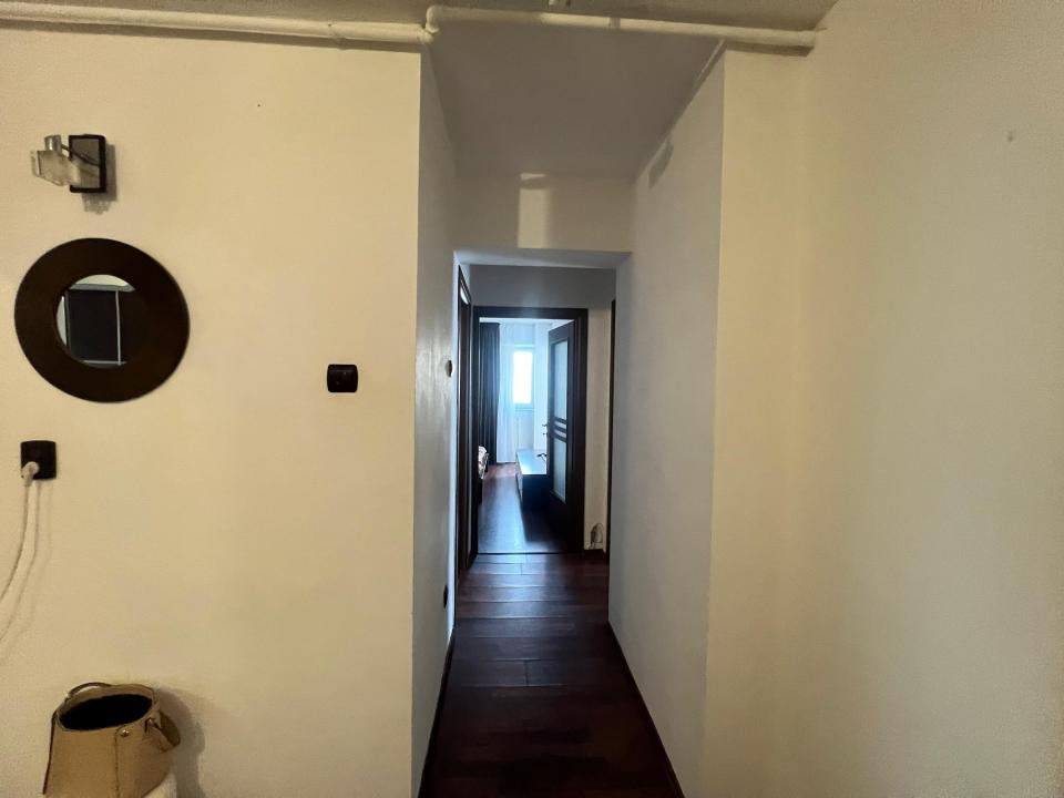 Faleza Nord apartament 3 camere loc parcare termen lung