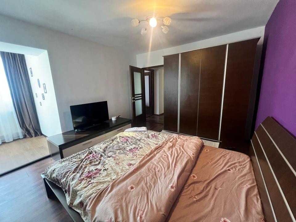 Faleza Nord apartament 3 camere loc parcare termen lung