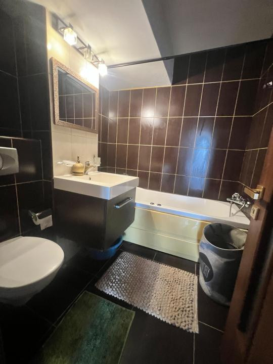 Faleza Nord apartament 3 camere loc parcare termen lung