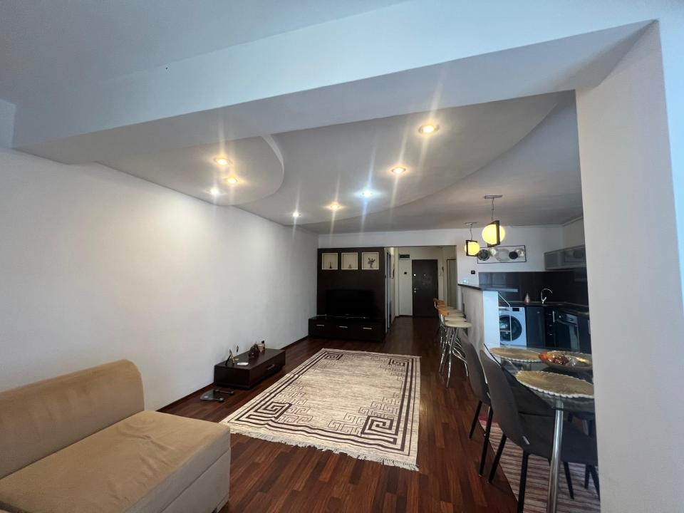 Faleza Nord apartament 3 camere loc parcare termen lung