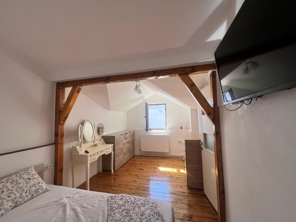 Ultracentral casa 3 camere termen lung