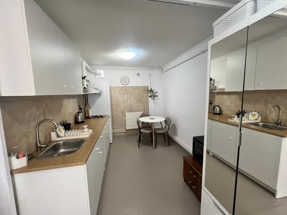 Ultracentral casa 3 camere termen lung