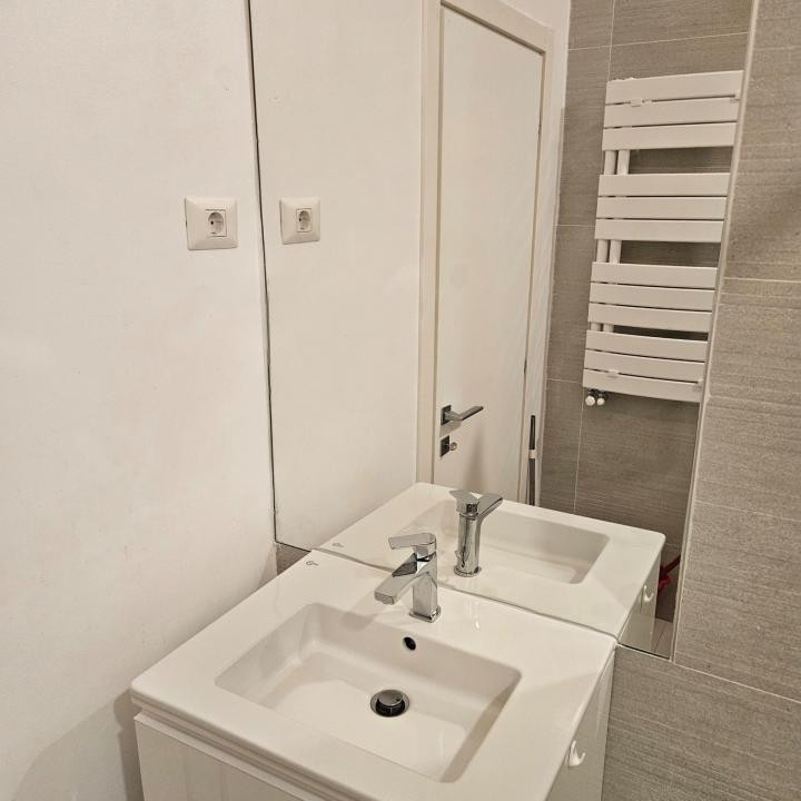 Mamaia studio modern termen lung