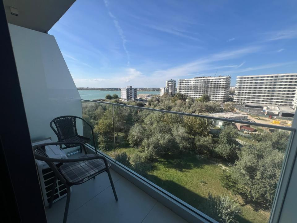 Mamaia studio modern termen lung