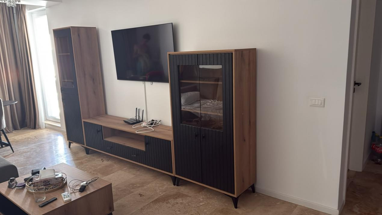 Summerland apartament 2 camere renovat loc parcare termen lung