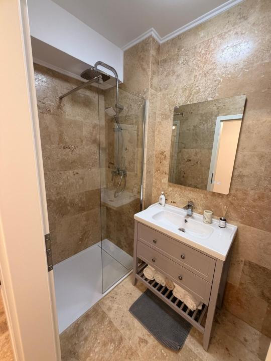 Summerland apartament 2 camere renovat loc parcare termen lung