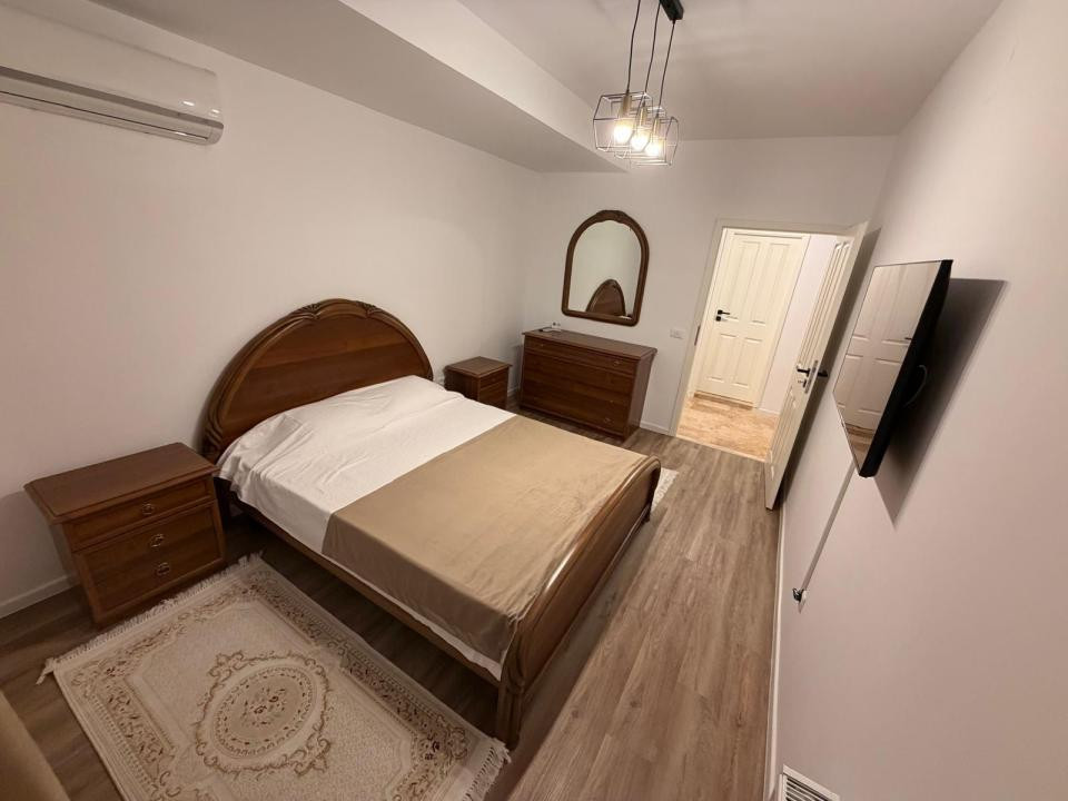 Summerland apartament 2 camere renovat loc parcare termen lung