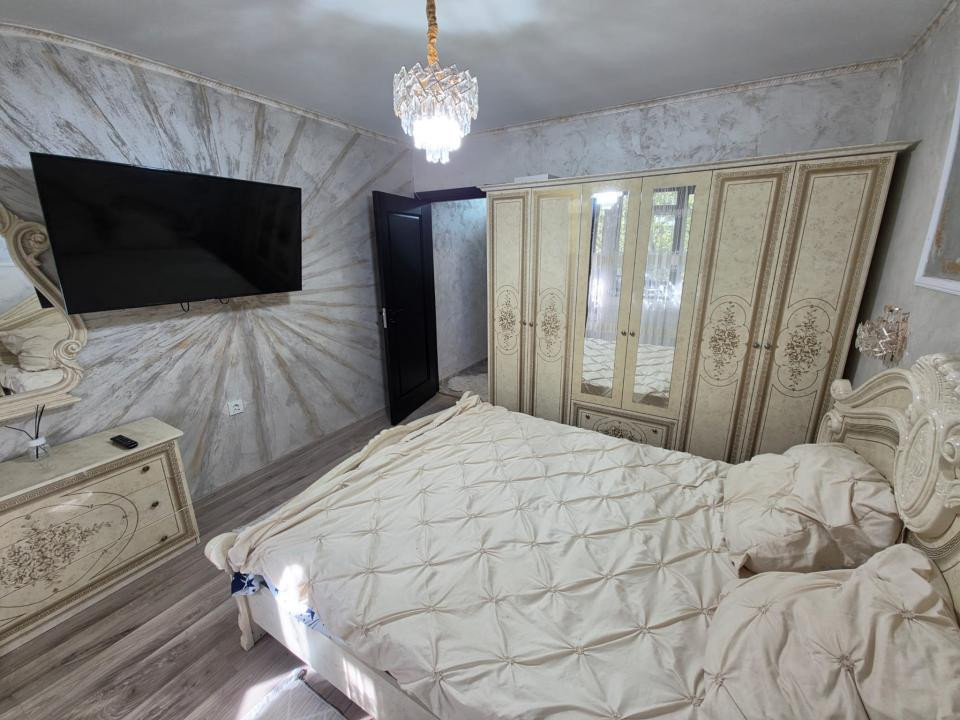 Tomis Nord Cambrige School apartament 4 camere renovat integral loc parcare