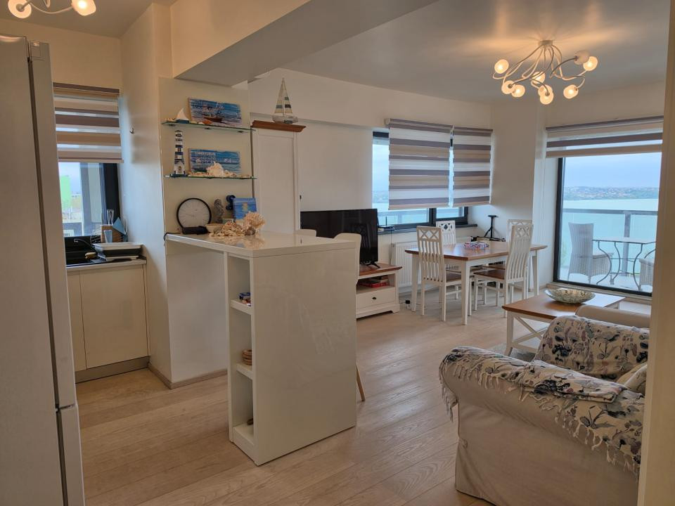 Mamaia Central apartament 2 camere vedere spectaculoasa la lac