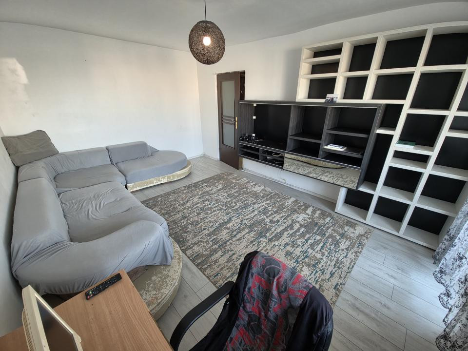 Tomis 3 apartament 3 camere decomandat Bd. Tomis