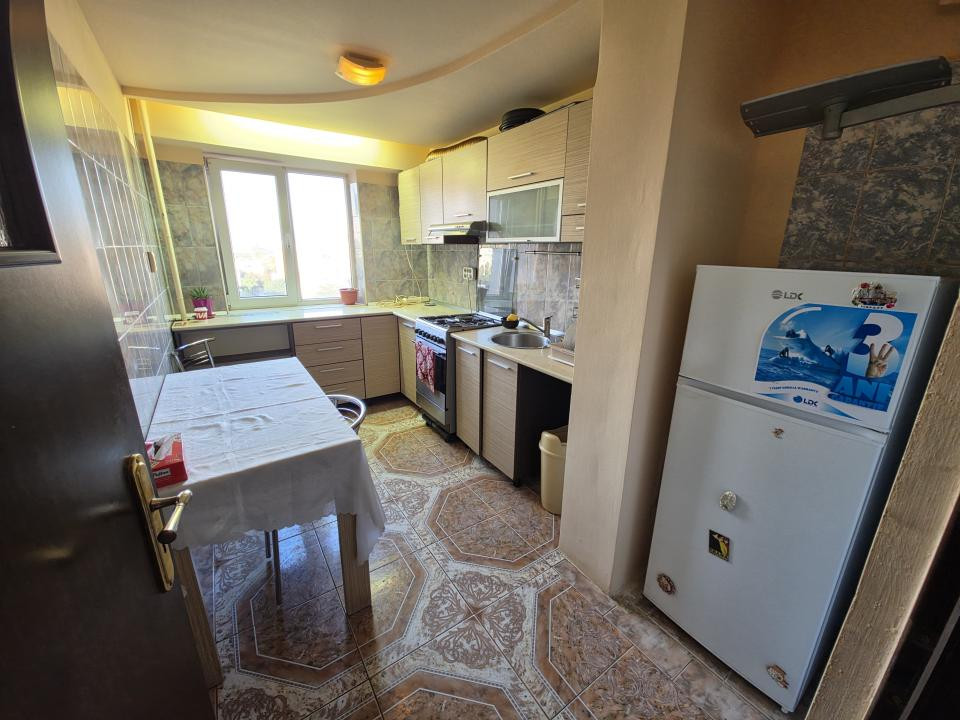 Tomis 3 apartament 3 camere decomandat Bd. Tomis