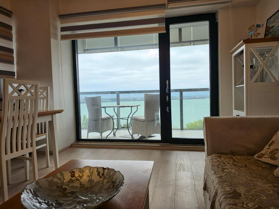 Mamaia Central apartament 2 camere vedere mare si lac