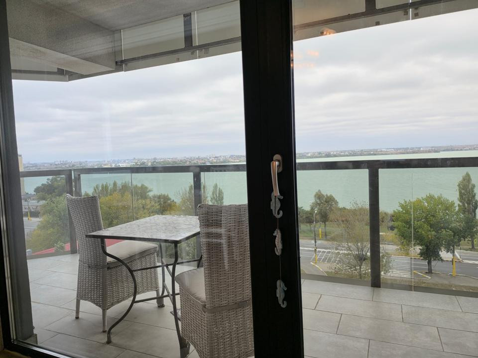 Mamaia Central apartament 2 camere vedere mare si lac