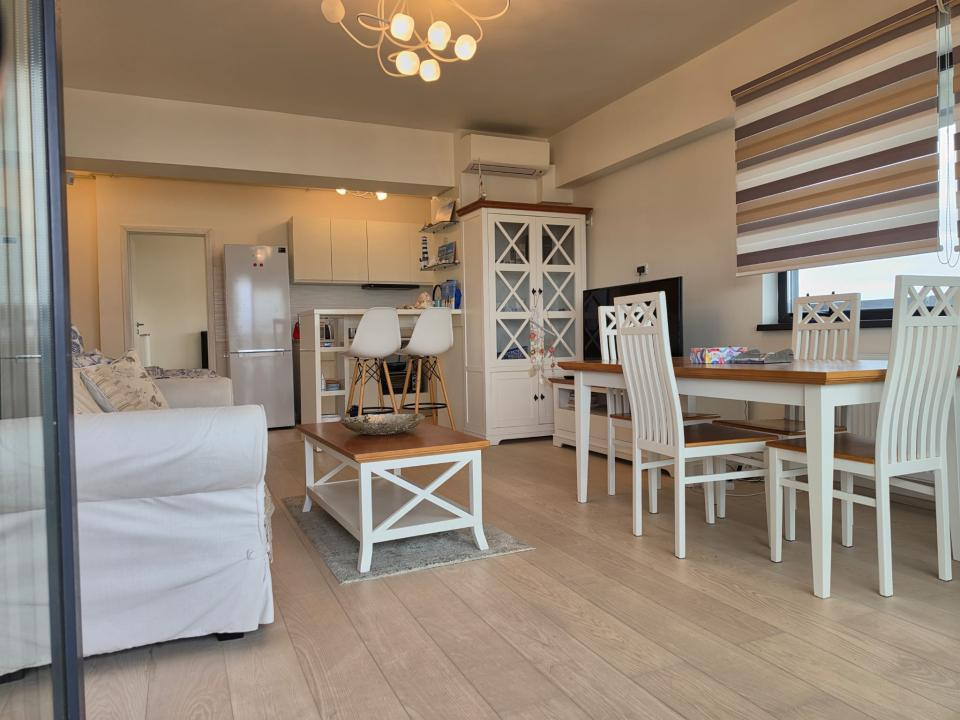 Mamaia Central apartament 2 camere vedere mare si lac
