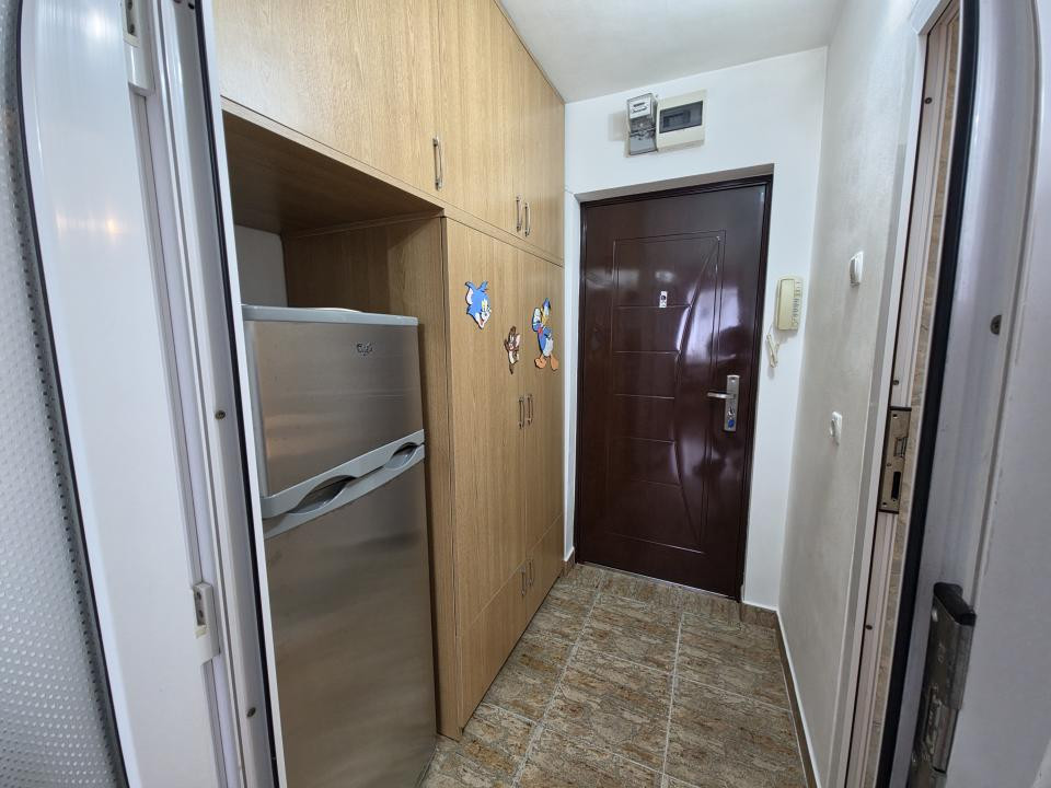 Garsonieră 30,14 mp total Zona Far Mobilată, utilată locuibilă