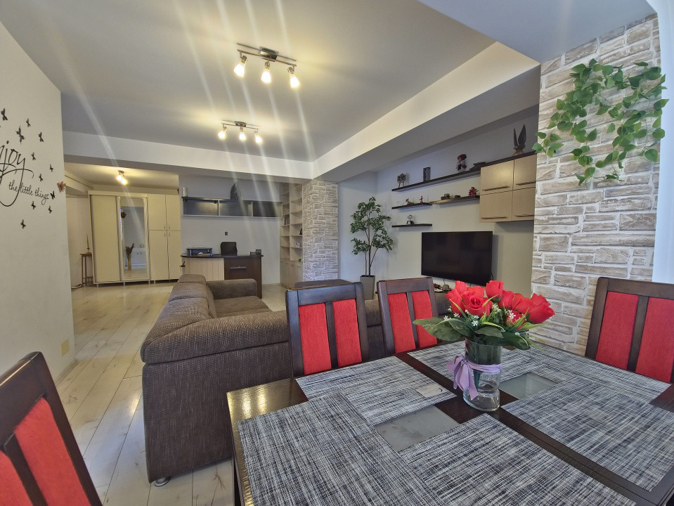 Compozitorilor apartament 3 camere Decomandat suprafata totala de 114 mp