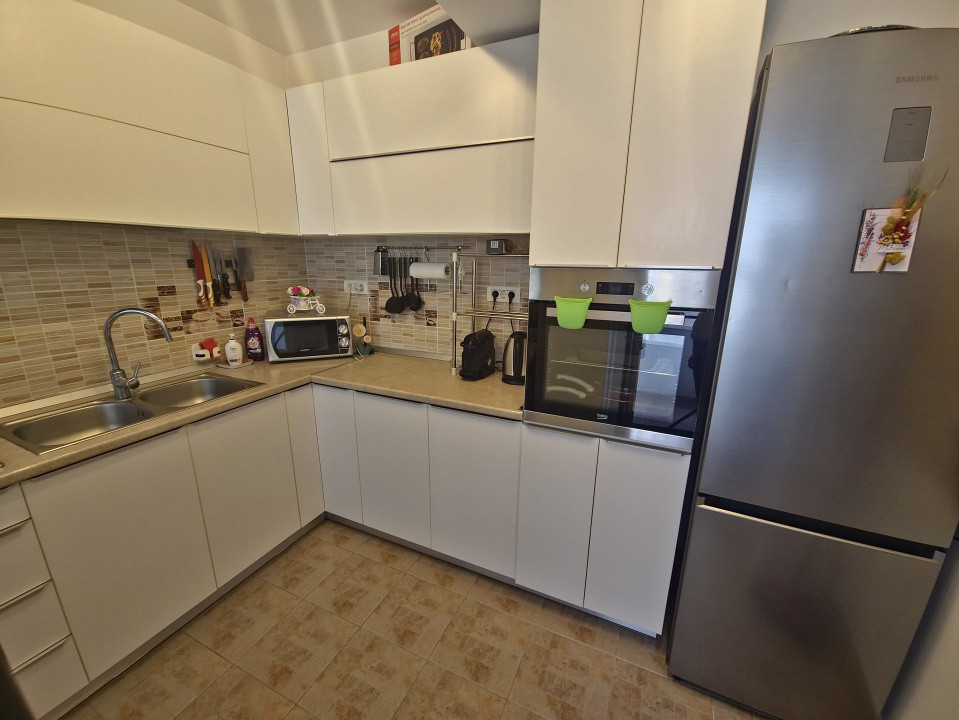 Compozitorilor apartament 3 camere Decomandat suprafata totala de 114 mp