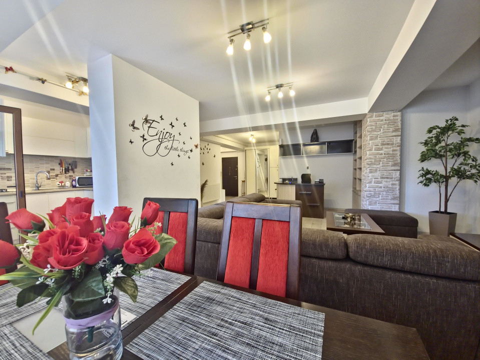 Compozitorilor apartament 3 camere Decomandat suprafata totala de 114 mp