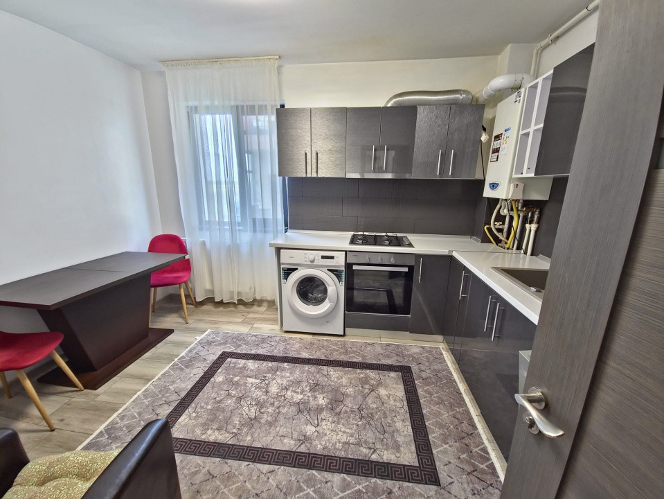 Tomis Plus apartament 2 camere decomandat cu lift si loc de parcare