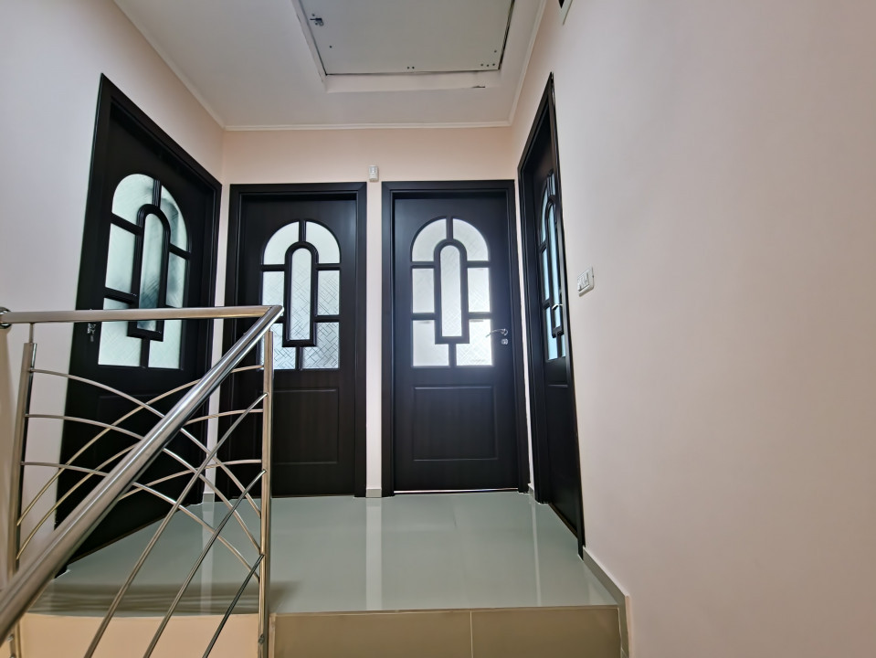 Mamia Nord Vila moderna  4 camere gradina si foisor