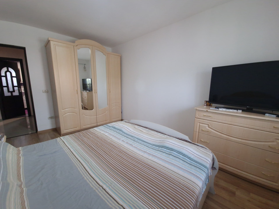 Mamia Nord Vila moderna  4 camere gradina si foisor