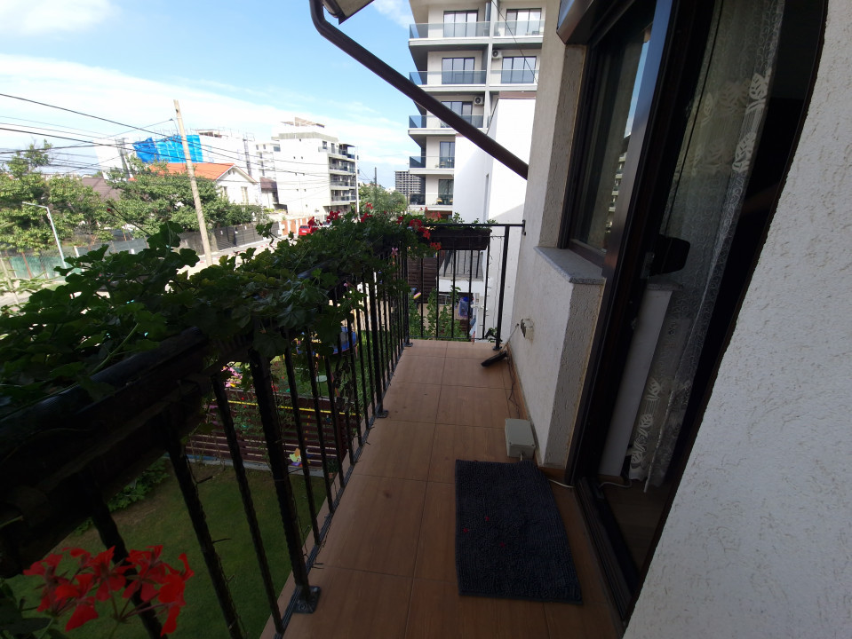 Mamia Nord Vila moderna  4 camere gradina si foisor