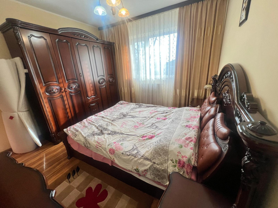 Tomis Nord zona restaurant Rustic apartament 4 camere semidecomandat termen lung