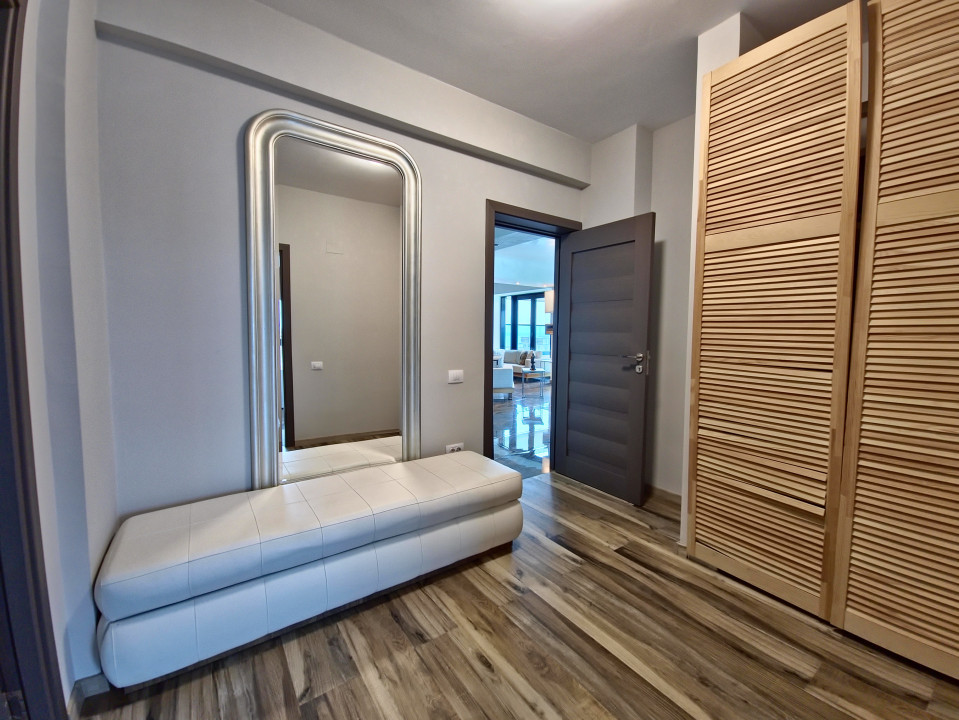 Mamaia Nord Penthouse 3 camere terasa 64 mp vedere panoramica lac si mare