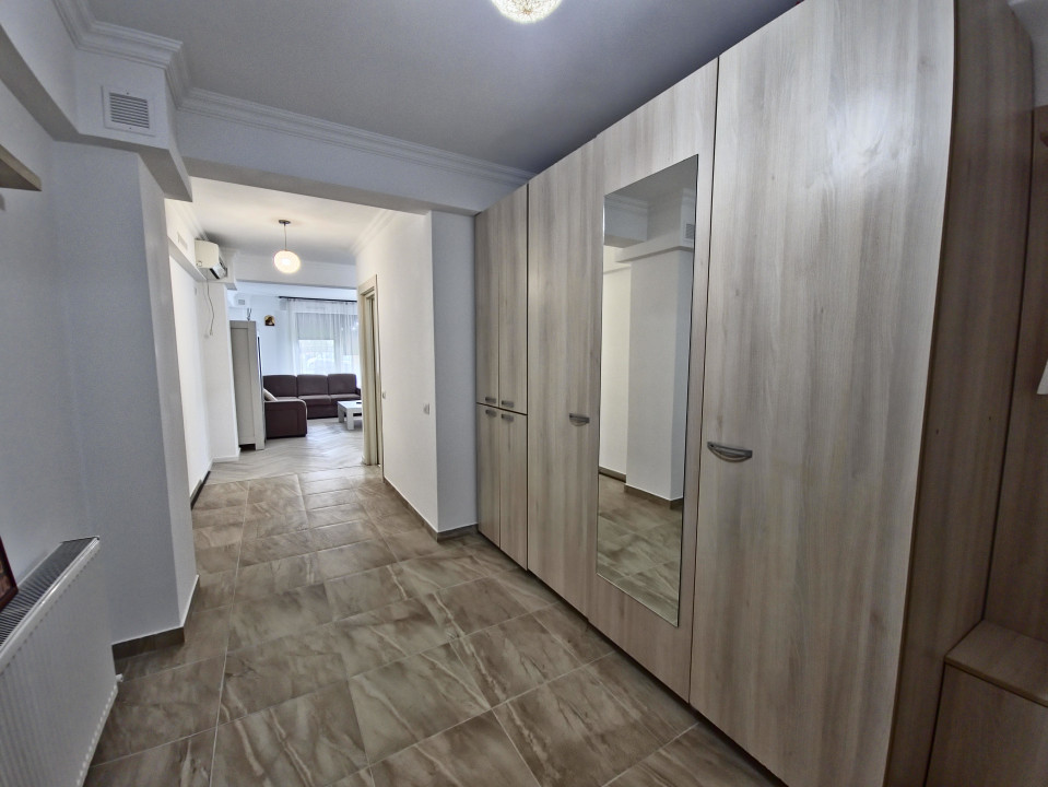 Mamaia Central 3 camere spatios Termen lung