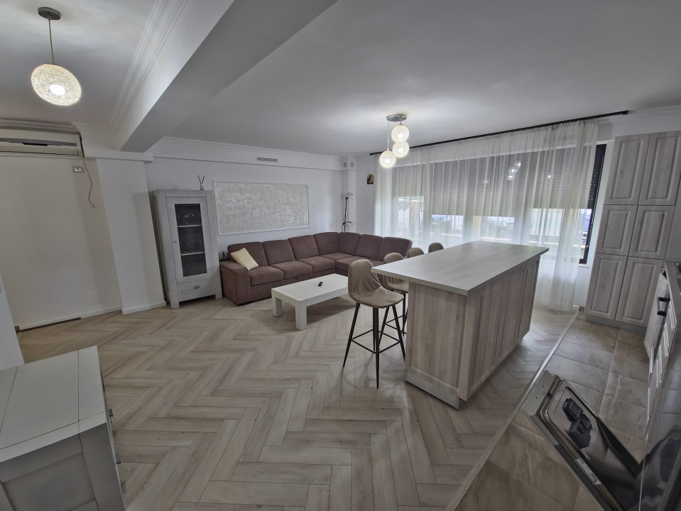 Mamaia Central 3 camere spatios Termen lung