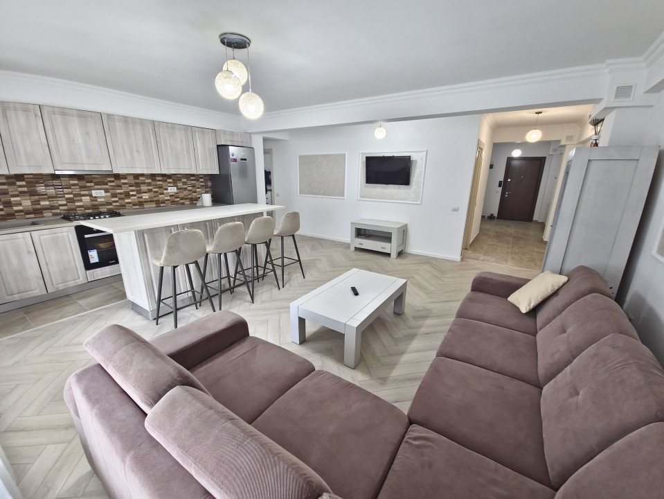 Mamaia Central 3 camere spatios Termen lung