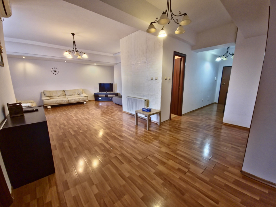 Trocadero Bloc Nou 3 Camere Termen Lung