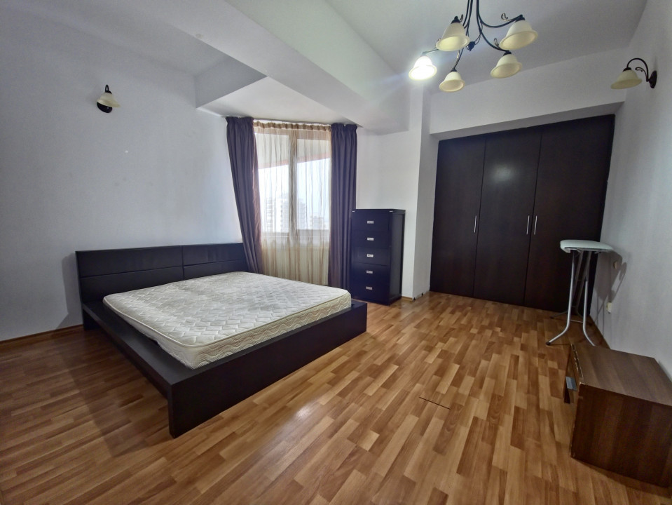 Trocadero Bloc Nou 3 Camere Termen Lung