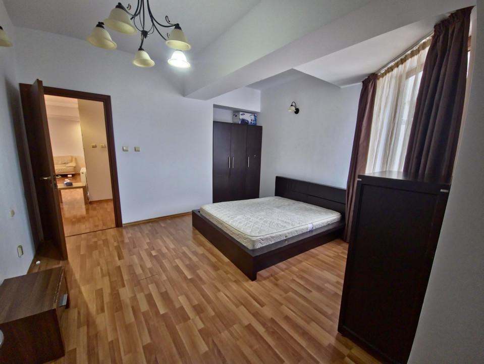 Trocadero Bloc Nou 3 Camere Termen Lung