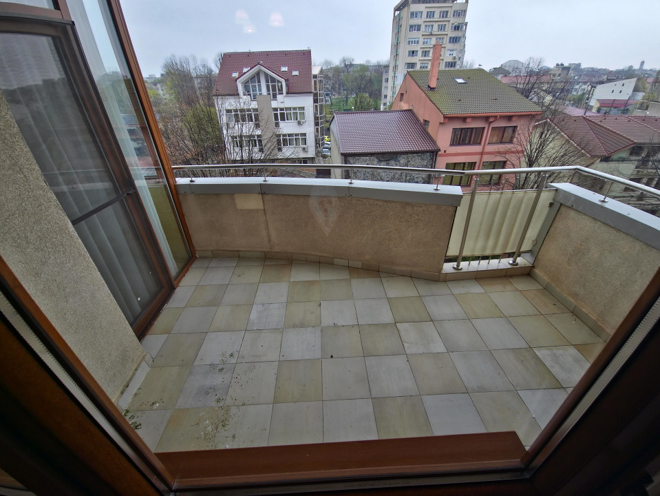 Trocadero Bloc Nou 3 Camere Termen Lung