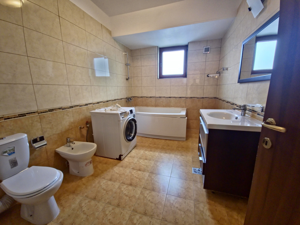 Trocadero Bloc Nou 3 Camere Termen Lung