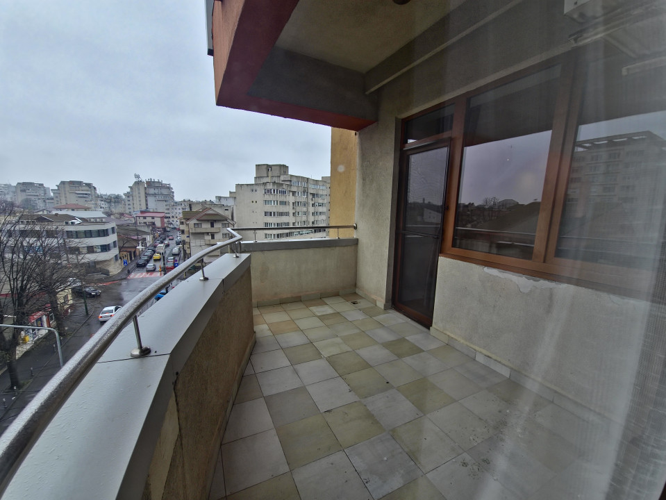 Trocadero Bloc Nou 3 Camere Termen Lung