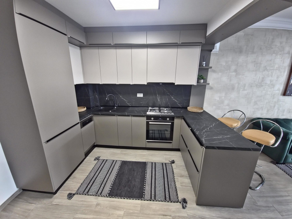Mamaia apartament 2 camere, termen lung, parcare privata