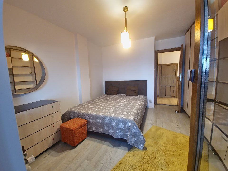 Vedere la mare Faleza Nord 3 camere loc de parcare termen lung disponibil cu 1 
