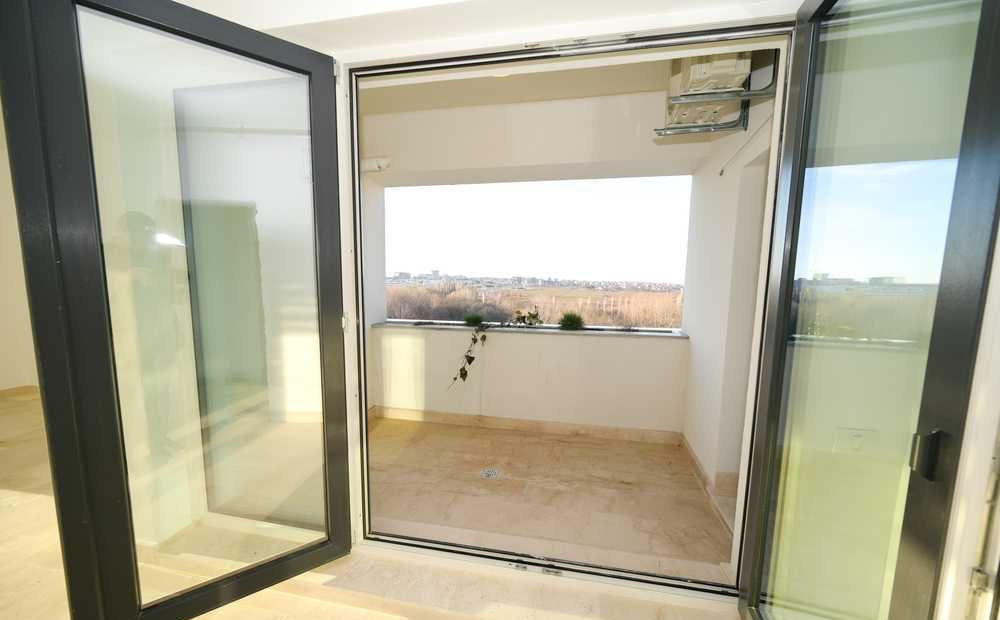 Campus apartament 3 camere decomandat termen lung, nou