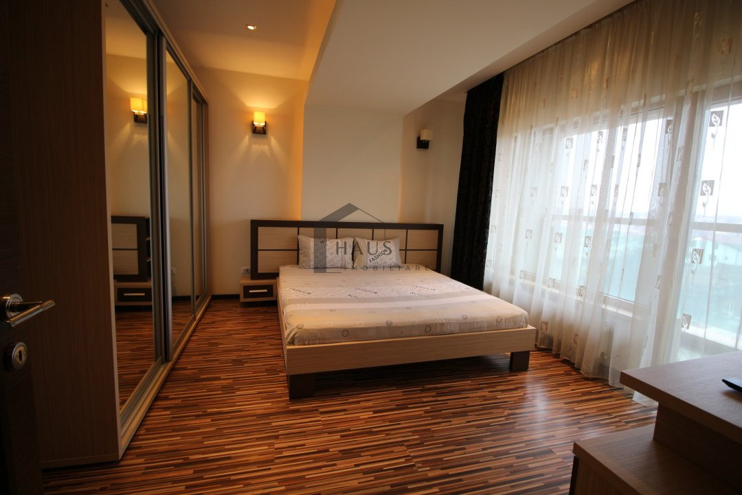 Apartament 3 camere 2 bai lux parcare subterana termen lung zona KM 5
