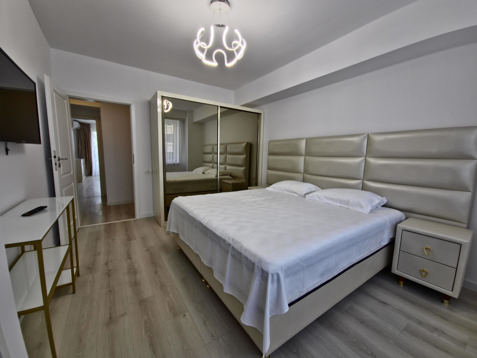 FALEZA NORD 4 CAMERE VEDERE LA MARE TERMEN LUNG MOBILAT UTILAT LUX 