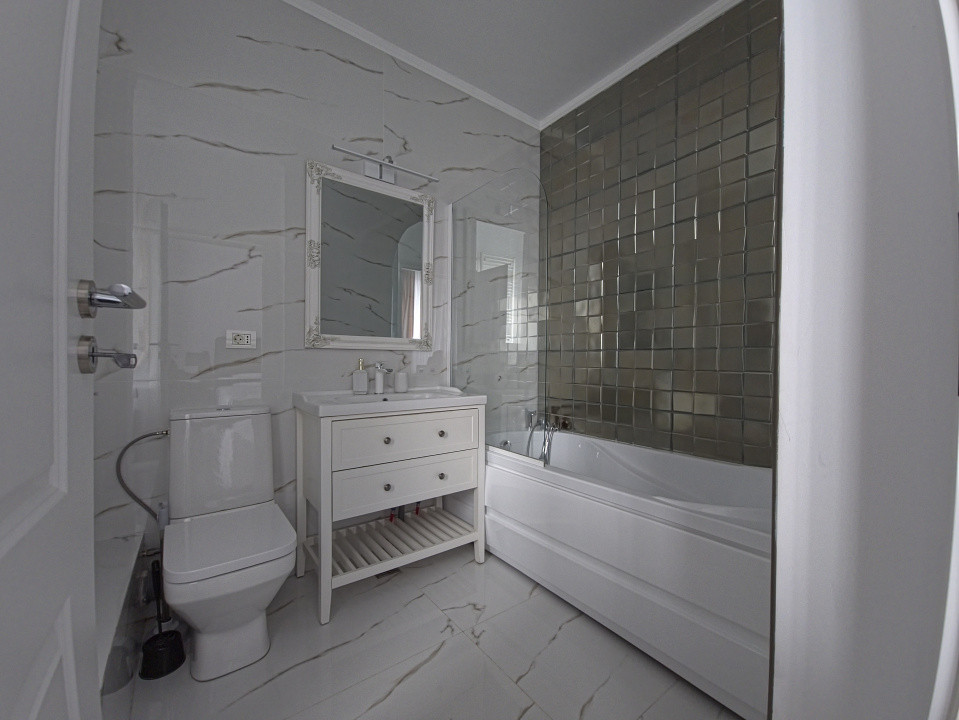 FALEZA NORD 4 CAMERE VEDERE LA MARE TERMEN LUNG MOBILAT UTILAT LUX 