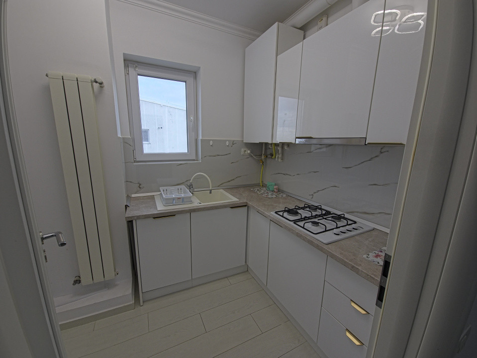 FALEZA NORD 4 CAMERE VEDERE LA MARE TERMEN LUNG MOBILAT UTILAT LUX 