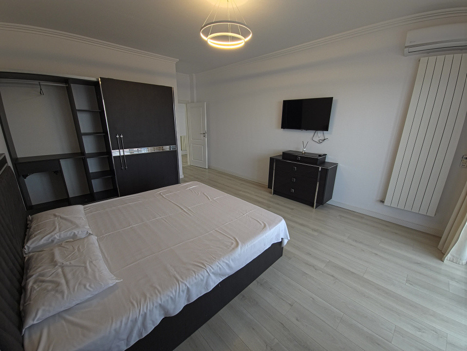 FALEZA NORD 4 CAMERE VEDERE LA MARE TERMEN LUNG MOBILAT UTILAT LUX 