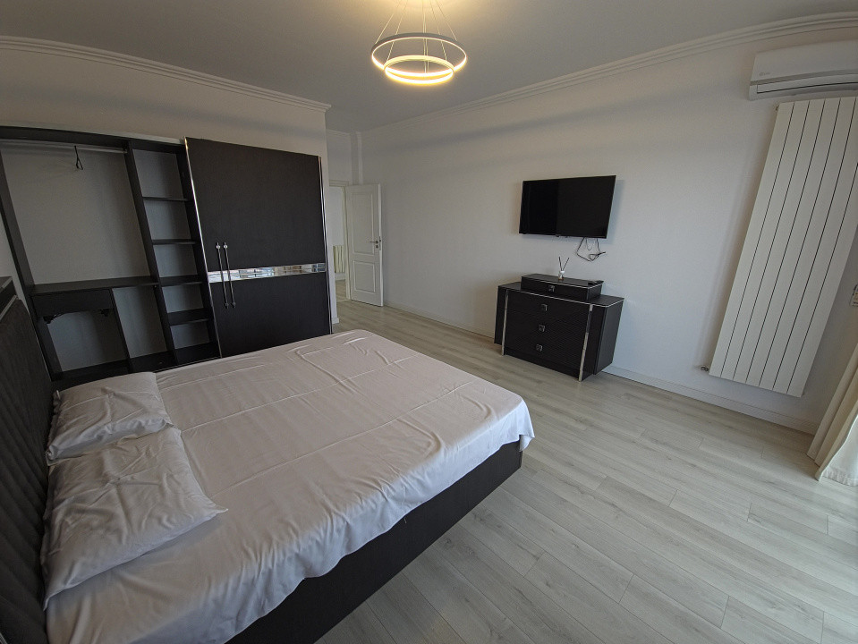 FALEZA NORD 4 CAMERE VEDERE LA MARE TERMEN LUNG MOBILAT UTILAT LUX 