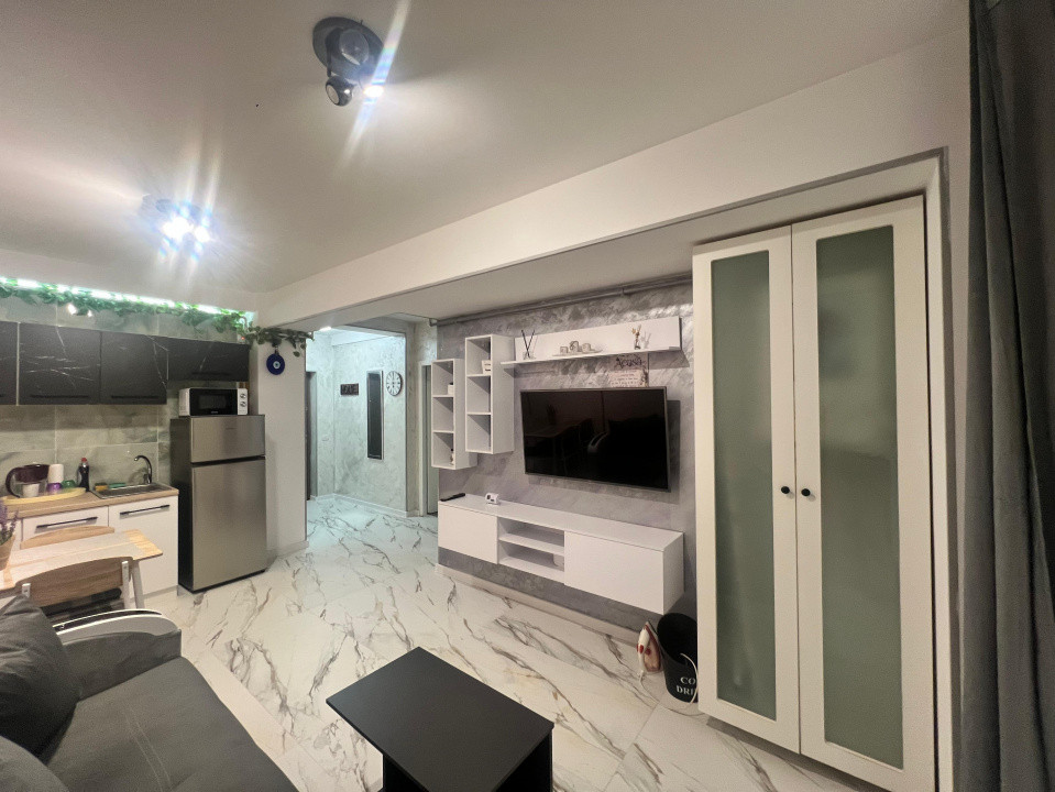 Mamaia Nord Studio 2 camere renovat, 50 m de mare
